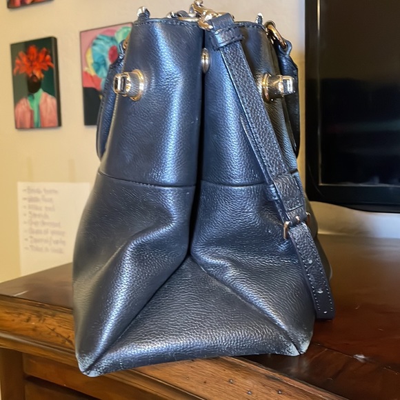 Beautiful COACH purse - Picture 5 of 10